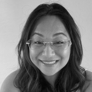 Elizabeth Nguyen, Optician